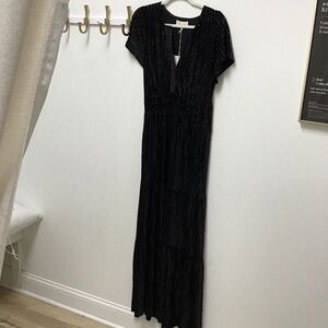Dear John Elegant Black velvet Maxi Dress